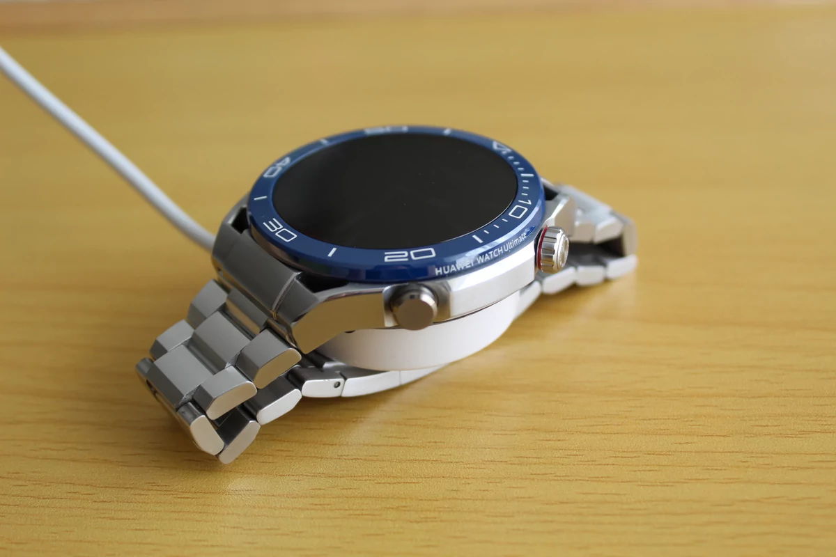 Watch Ultimate - Chargeur © Johan Gautreau