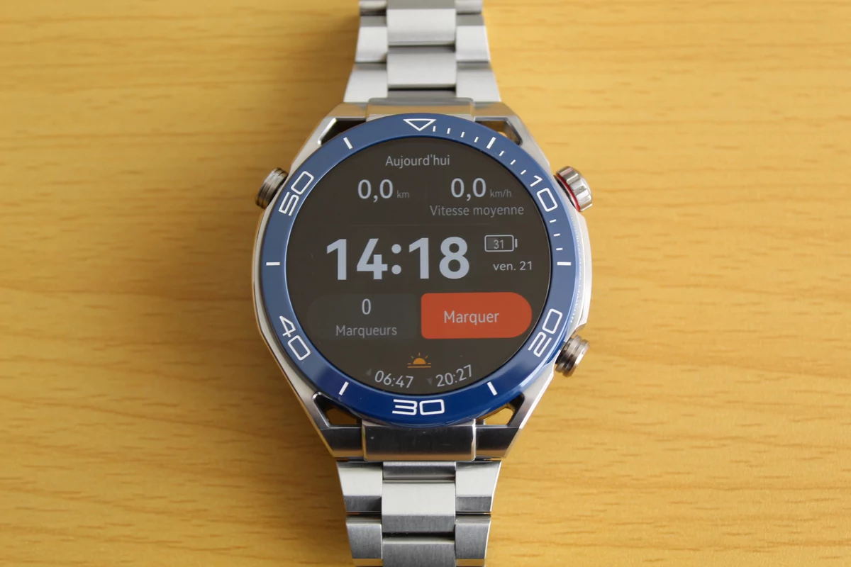 Watch Ultimate - Mode Exploration © Johan Gautreau