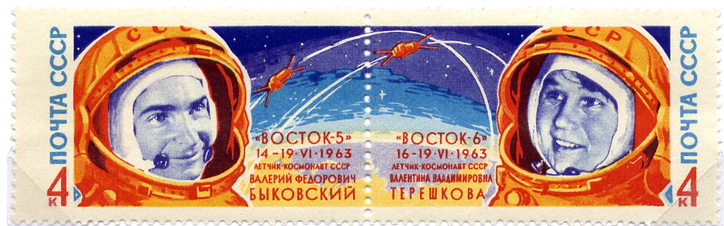 Un double timbre commémoratif pour Vostok 5 et 6 © N.A.