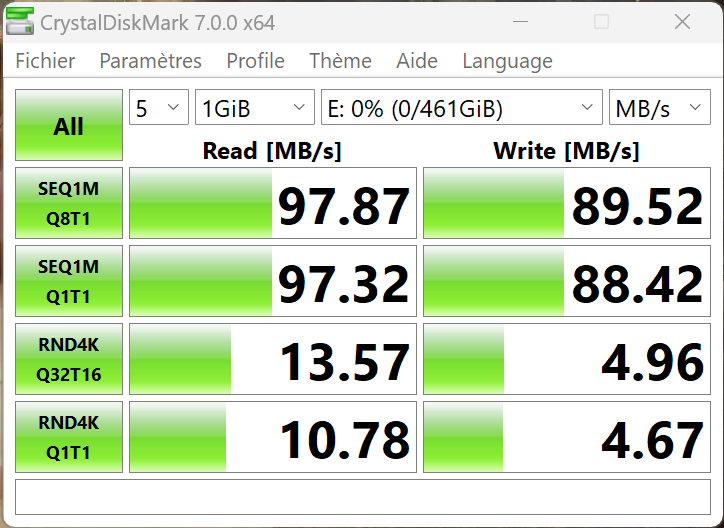 GPD Win 4 vs Steam Deck - microSD XLR8 © Nerces