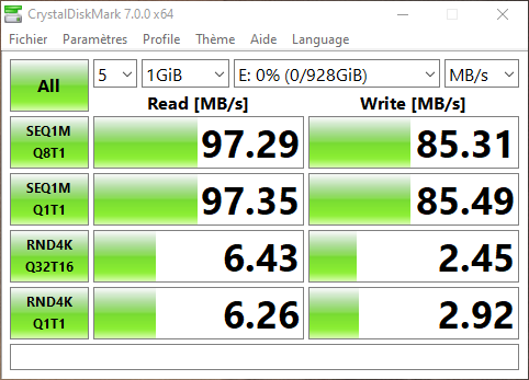 GPD Win 4 vs Steam Deck - microSD Lexar © Nerces