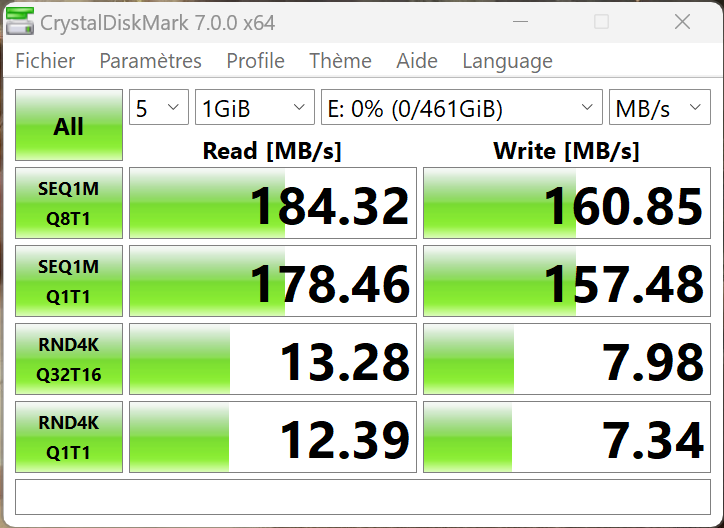 Win 4 vs Steam Deck - microSD Kingston © Nerces