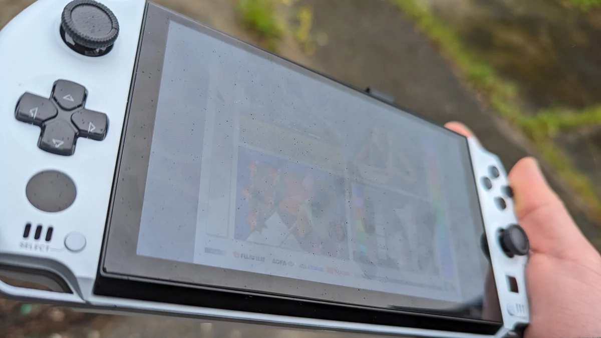 GPD Win 4 vs Steam Deck © Notebookcheck
