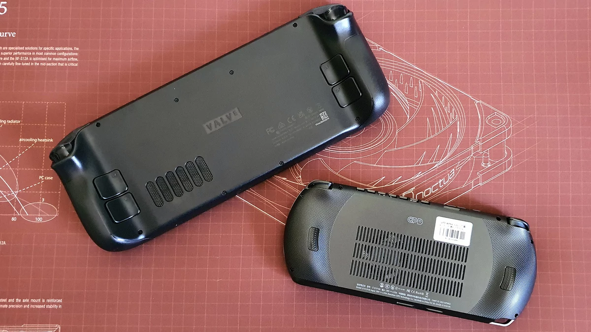 GPD Win 4 vs Steam Deck © Nerces