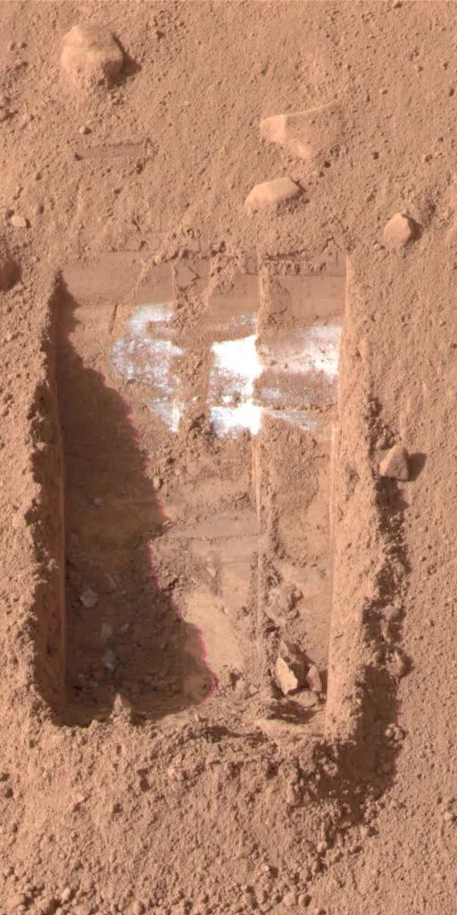 NASA Phoenix glace au sol de Mars © NASA/University of Arizona