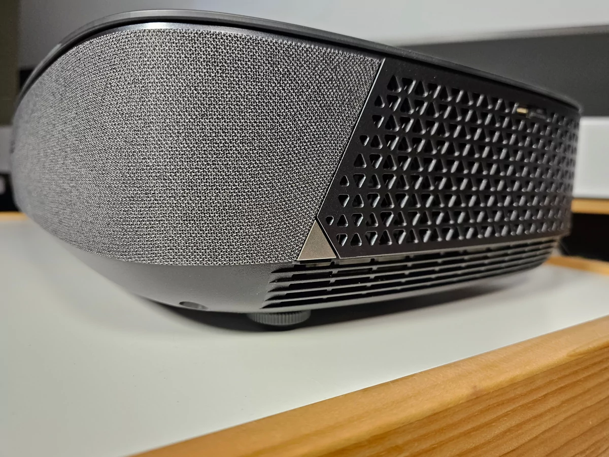 Test Hisense PL1 © Matthieu Legouge
