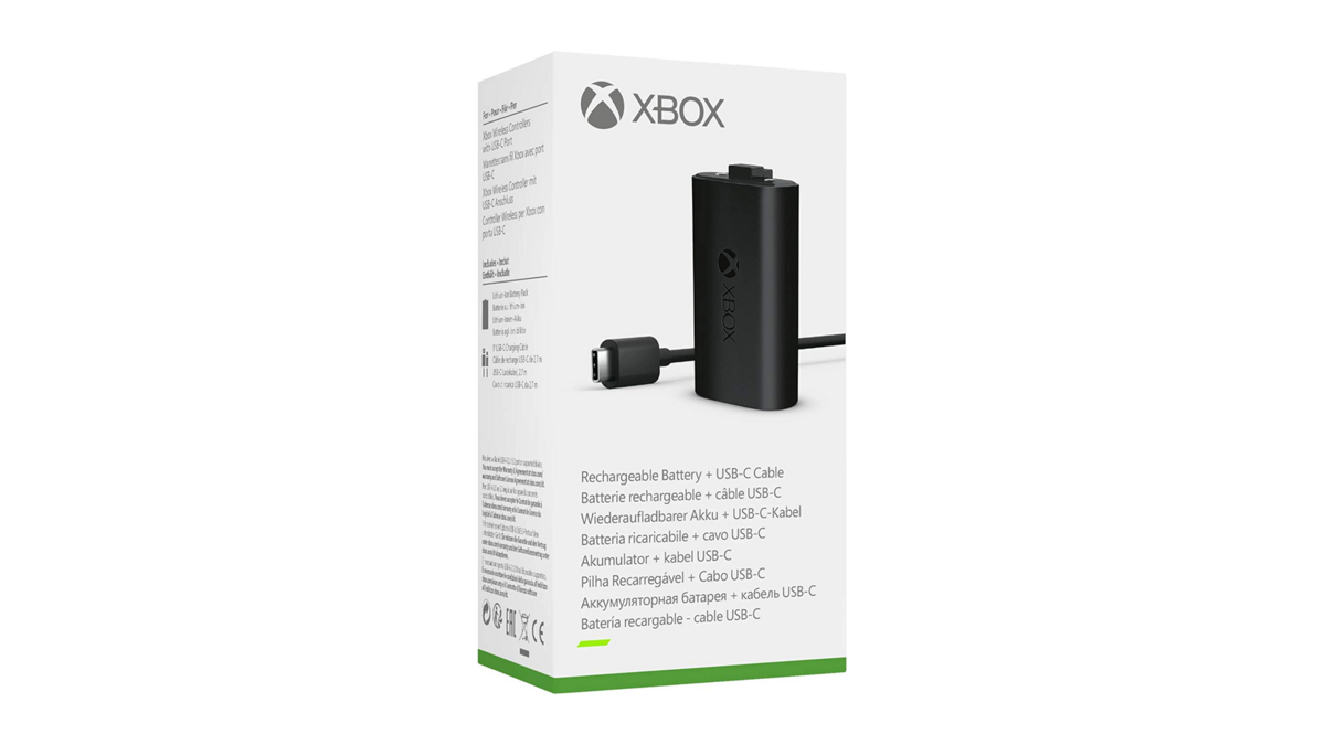 La batterie pour manette Xbox et le câble USB-C pour la charger