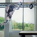 Boston Dynamics embêtée par la concurrence des robots humanoïdes de Tesla ? Absolument pas