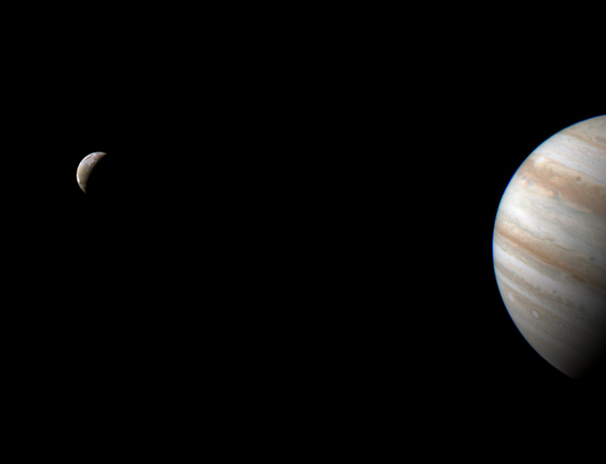 Io : vous voulez voir des images de la lune de Jupiter ? C'est la NASA qui offre