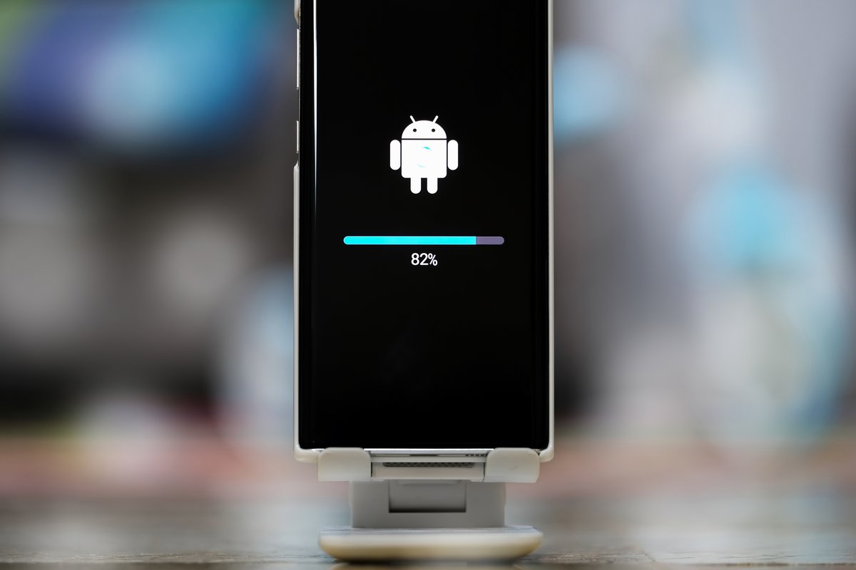 Android faille smartphone © Jirapong Manustrong / Shutterstock.com