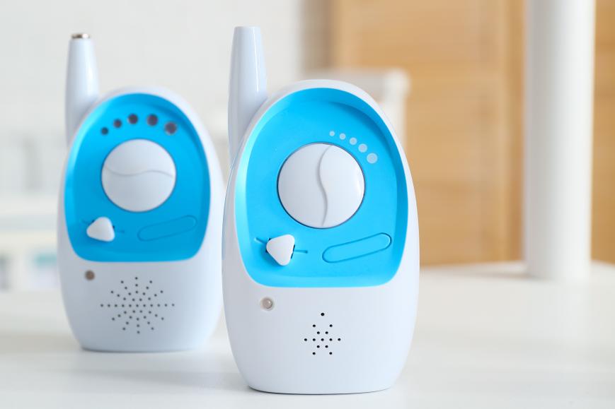 Les baby-phones sont aussi souvent hackés © Pixel-Shot / Shutterstock