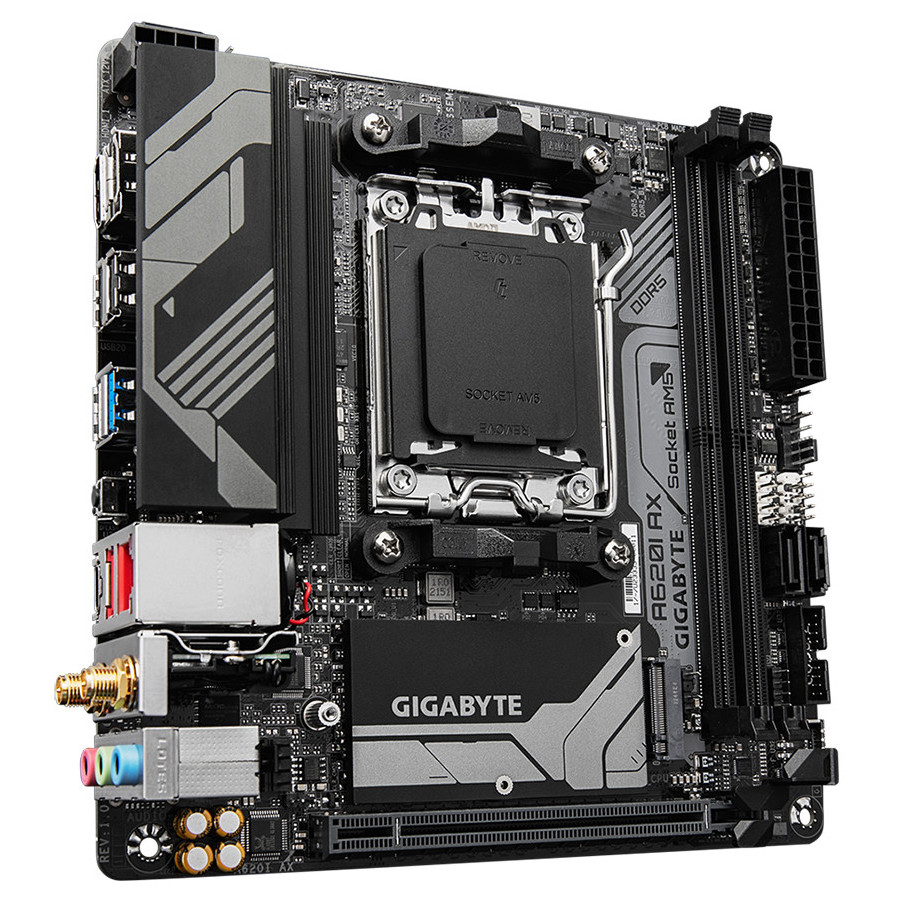 Gigabyte lance la première carte mère mini-ITX AMD A620 : mini-format et mini-prix pour l'AM5