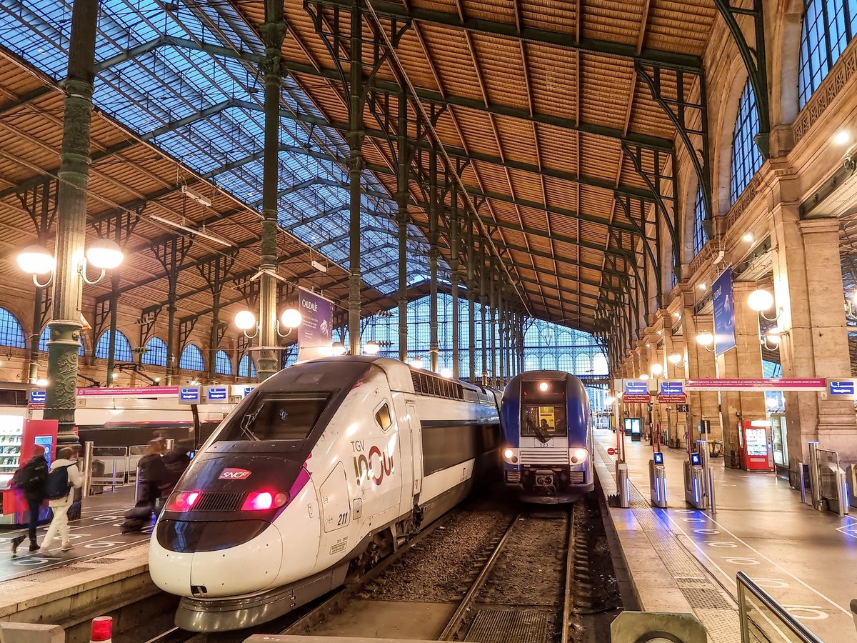 Prêt à rejoindre la gare ? © Travel-Fr / Shutterstock.com
