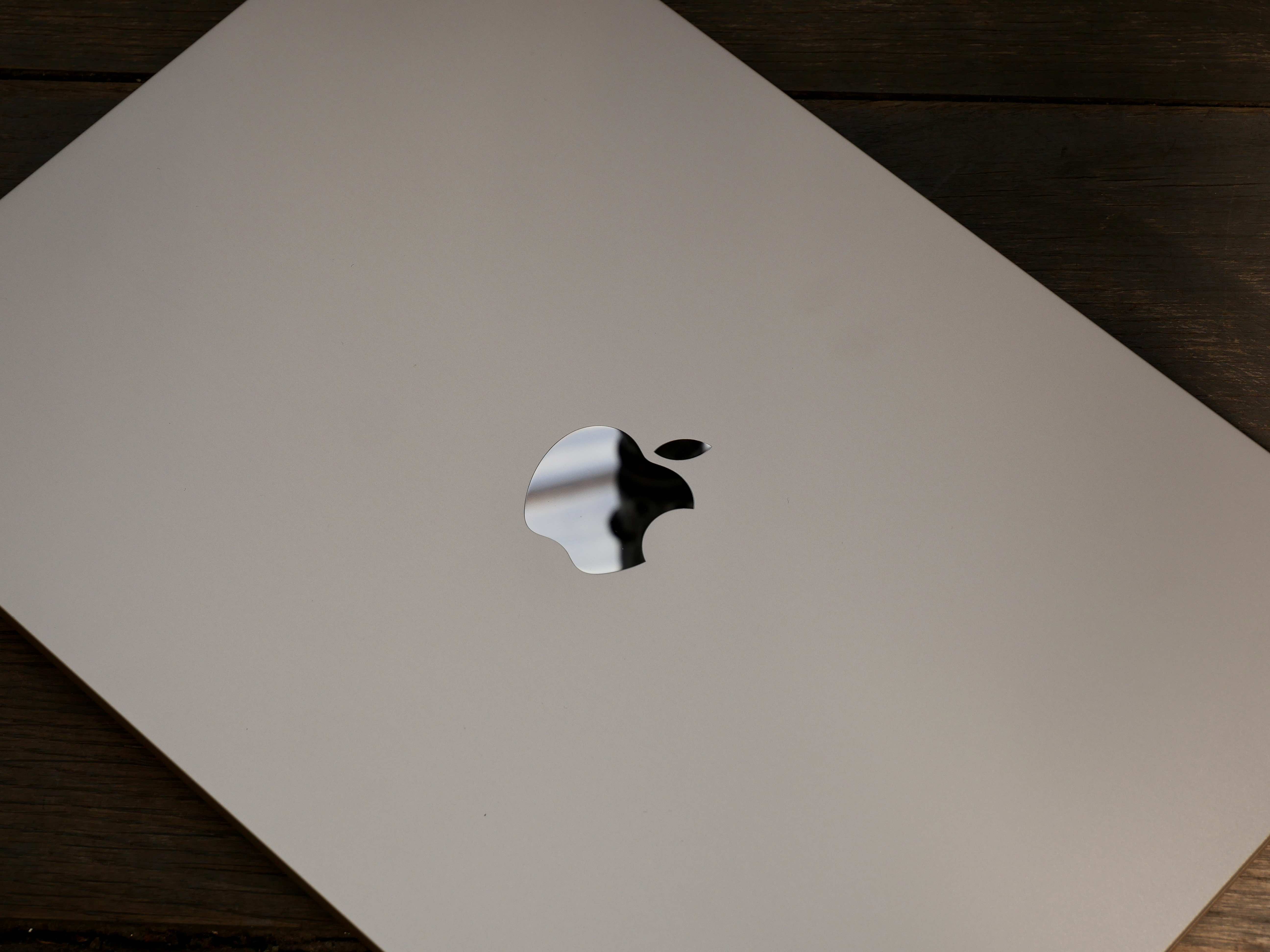 Apple Watch, nouveau MacBook... Apple laisse fuiter son programme pour la fin d'année !