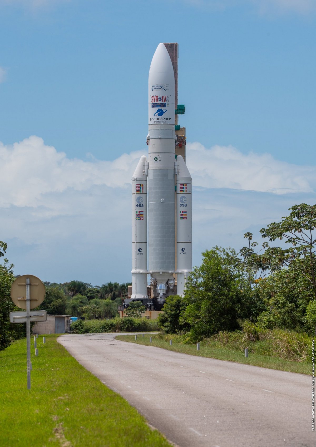 La dernière a prendre la route... c&#039;est elle ! © ESA / CNES / Arianespace / CSG / P.Baudon
