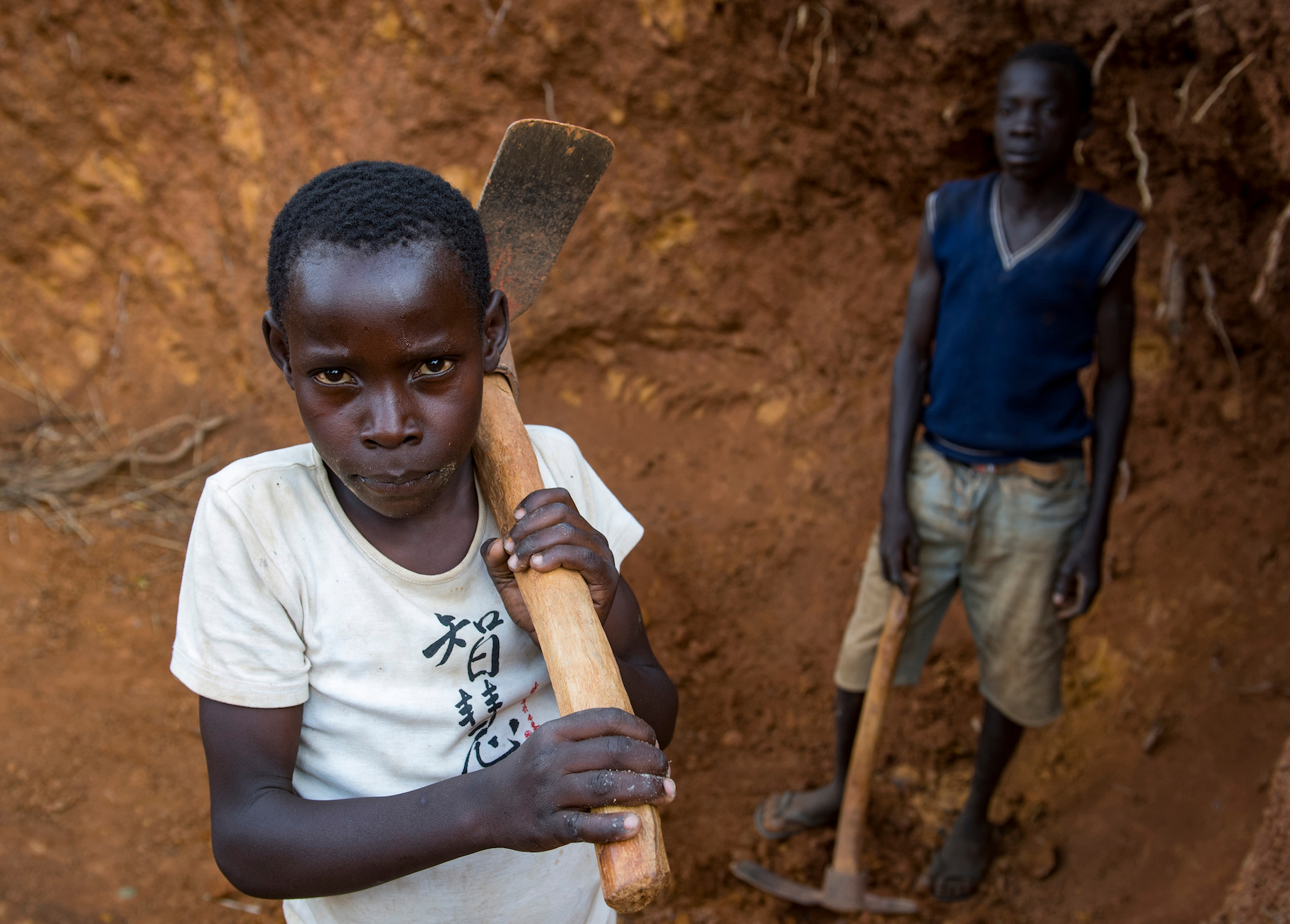 Véhicules électriques et minage du cobalt : ce docu qui fait froid dans le dos