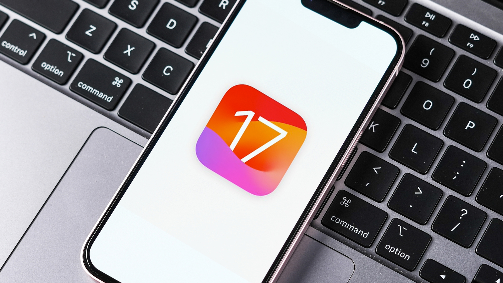 iOS 17 : installation, nouveautés, iPhone compatibles... On vous explique tout !