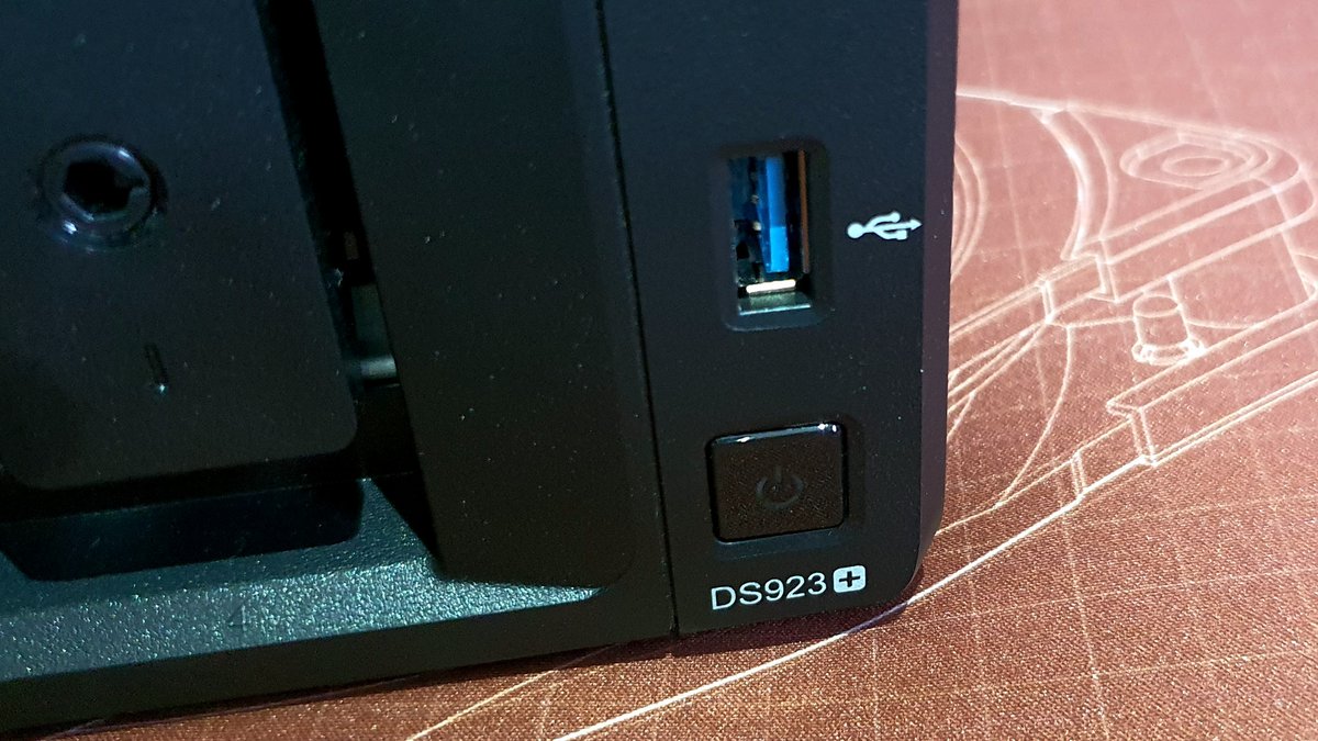 Synology DS923+ © Nerces
