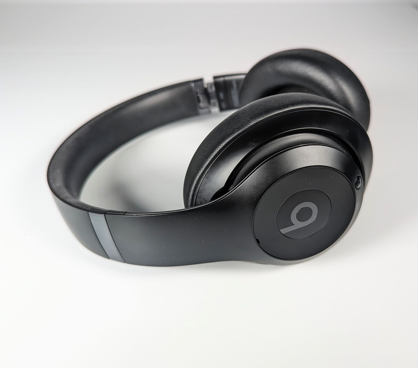 2023 Here is finally the new headphones from Beats what should we