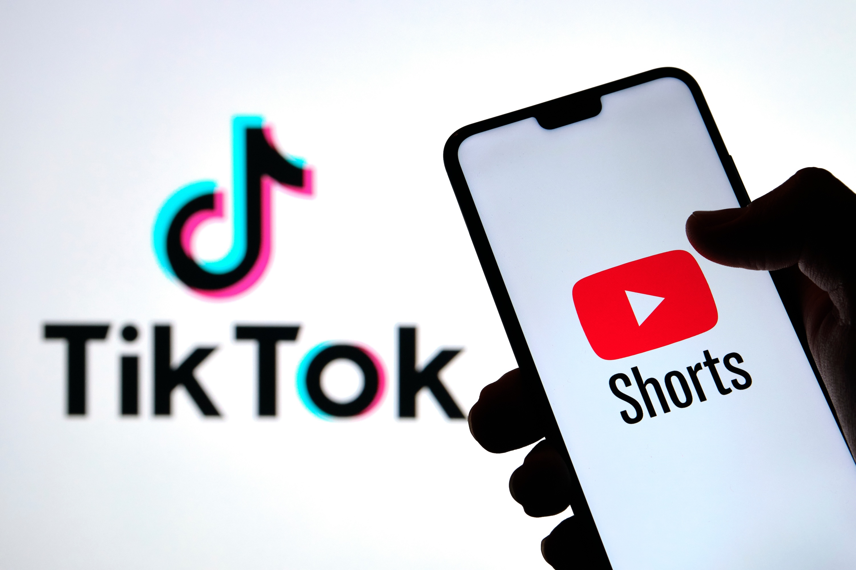 YouTube s'inspire un peu plus de TikTok, et ce n'est pas pour le mieux