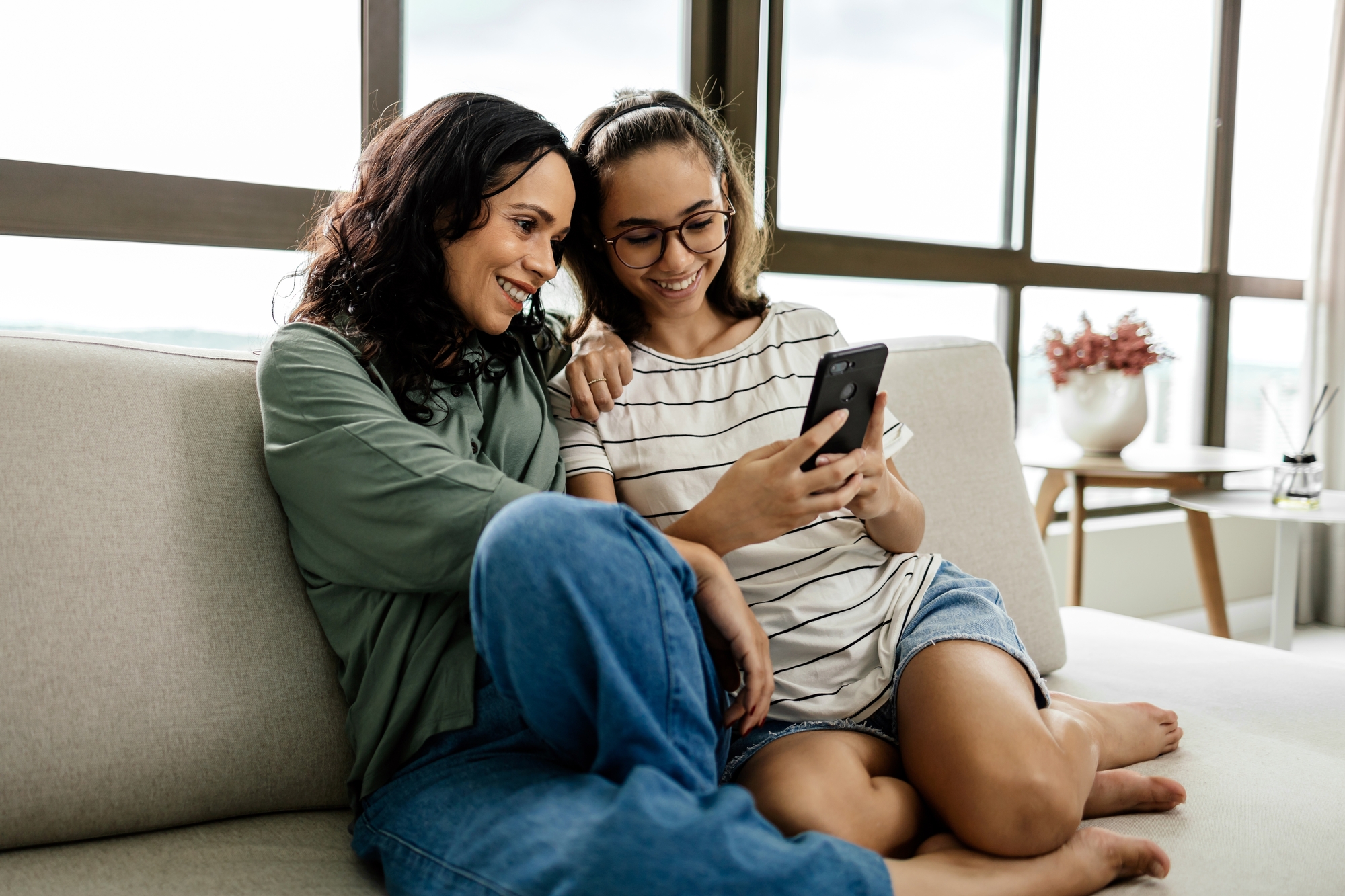 Bouygues Telecom augmente le prix de son forfait évolutif pour les ados pendant la première année, mais c'est quoi au juste ?