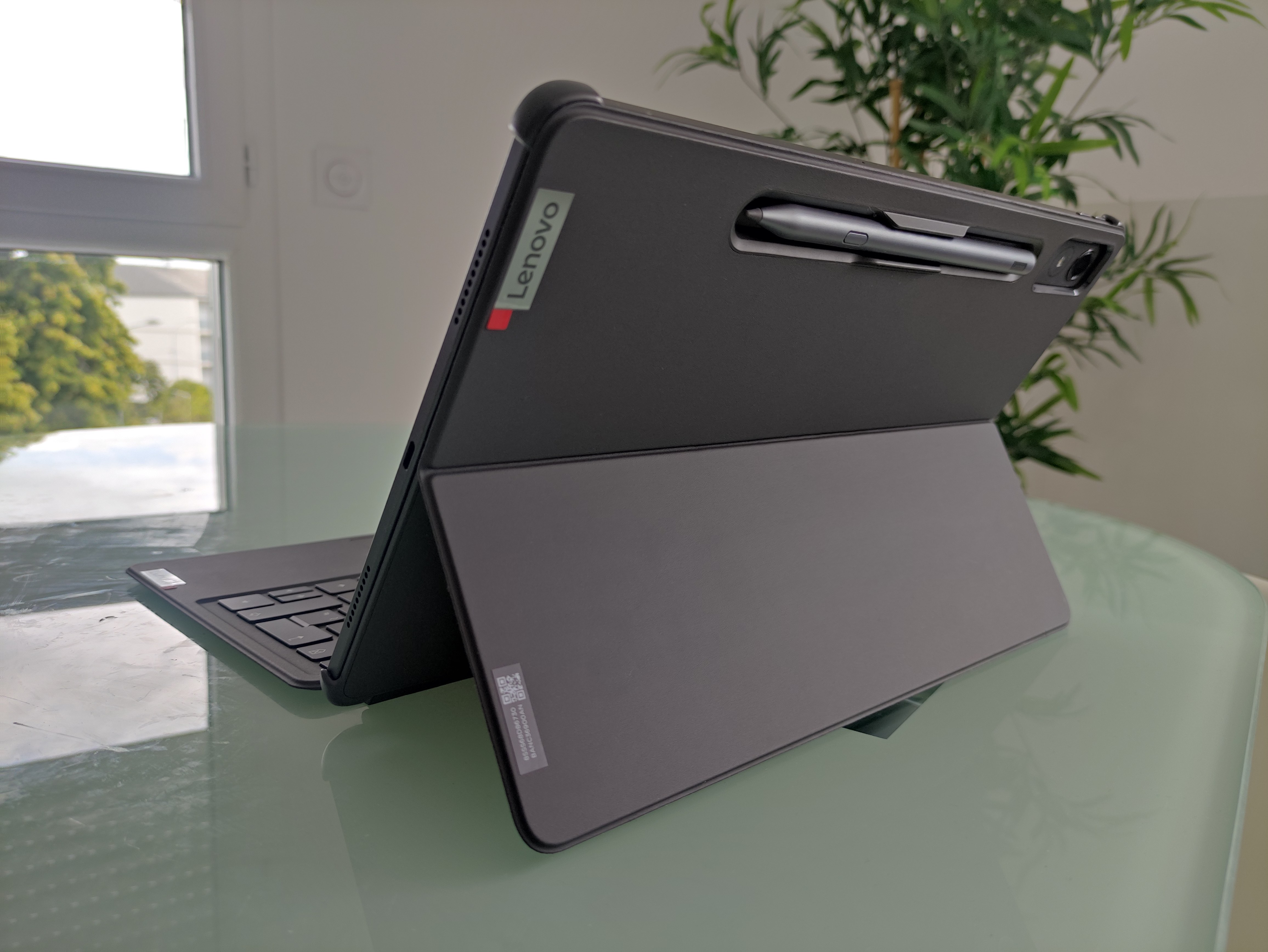 Test Lenovo Tab P12 : une tablette polyvalente et idéale pour un étudiant