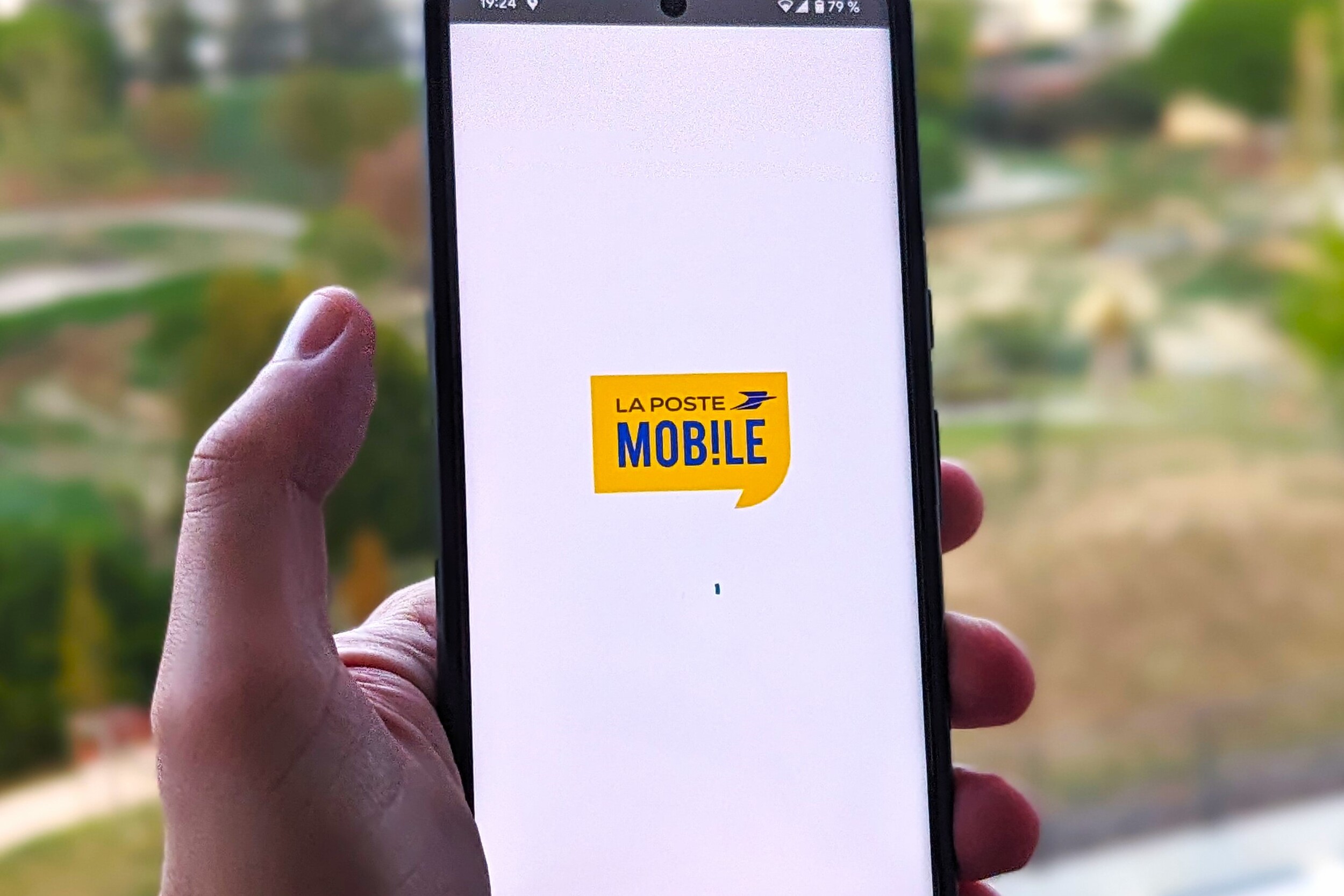 La Poste Mobile veut faire le plein d'abonnés, en offrant 4 mois d'abonnement sur ses forfaits mobiles