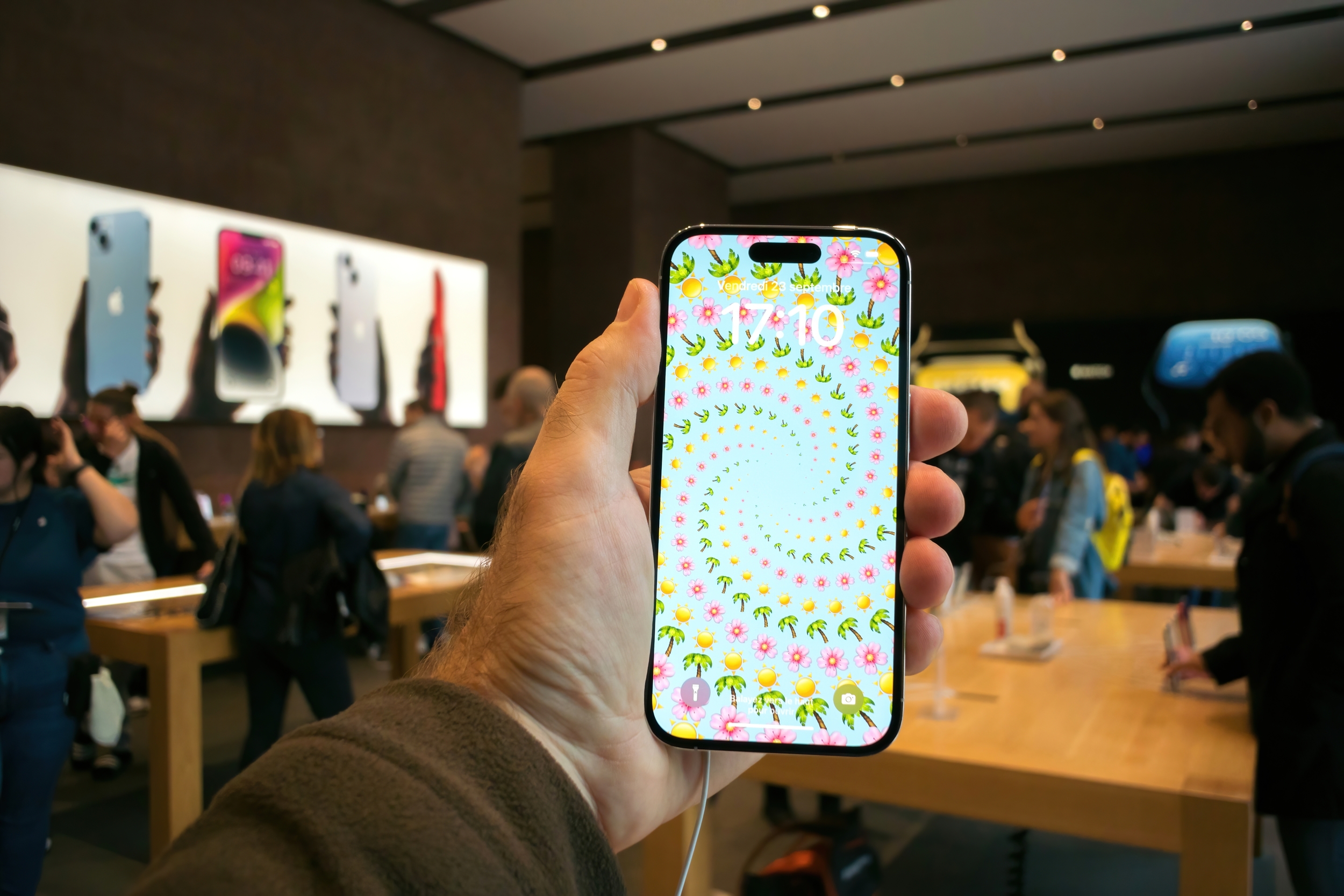 Les Apple Stores français en grève : le lancement de l'iPhone 15 contrarié ?