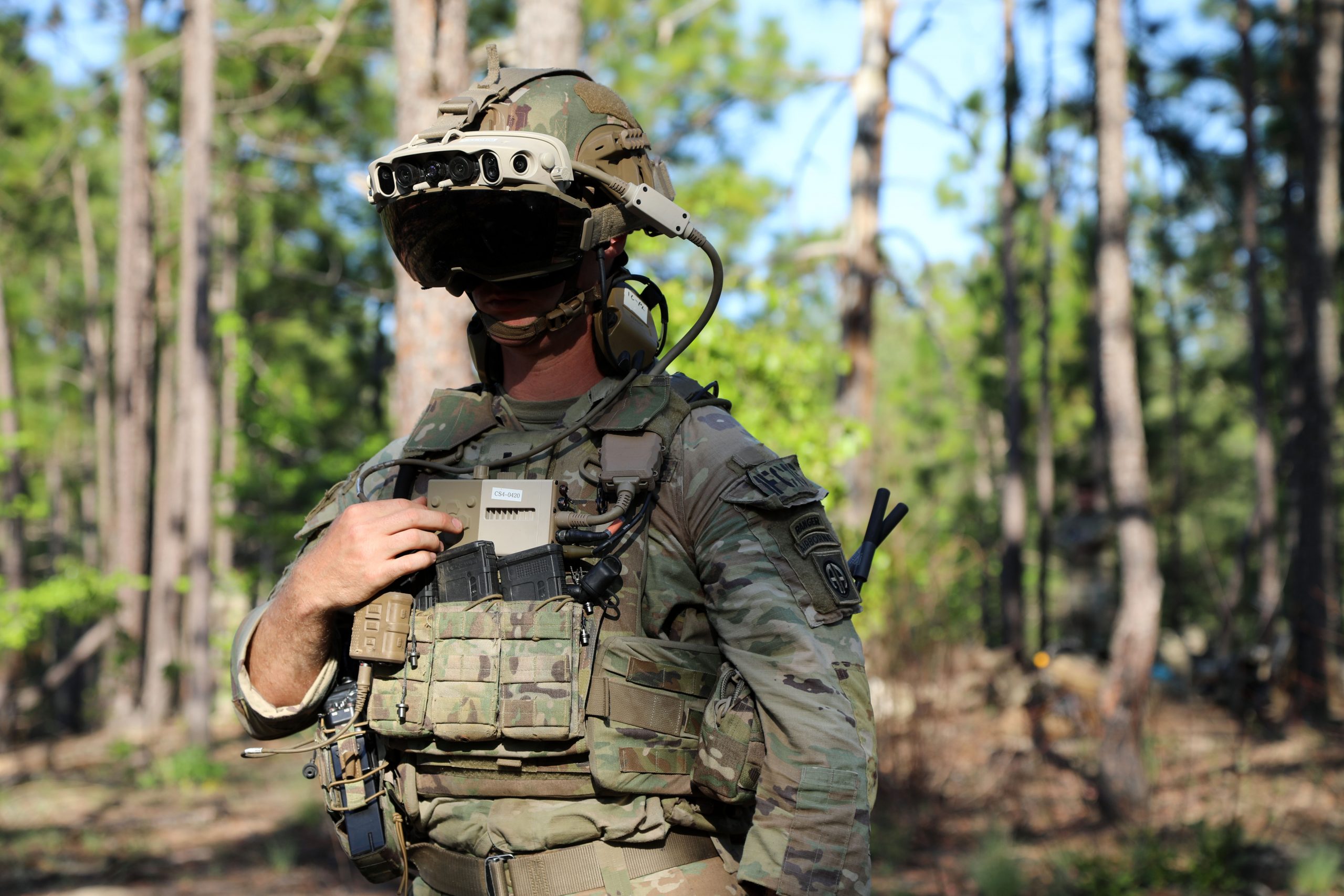 Comme ses soldats ne vomissent plus, l'armée américaine commande de nouveaux casques AR à Microsoft