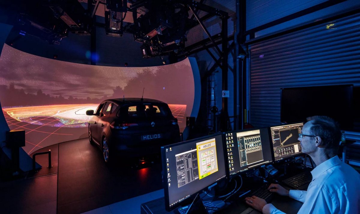 Le centre de simulation de conduite immersive chez Renault © Olivier Martin Gambier