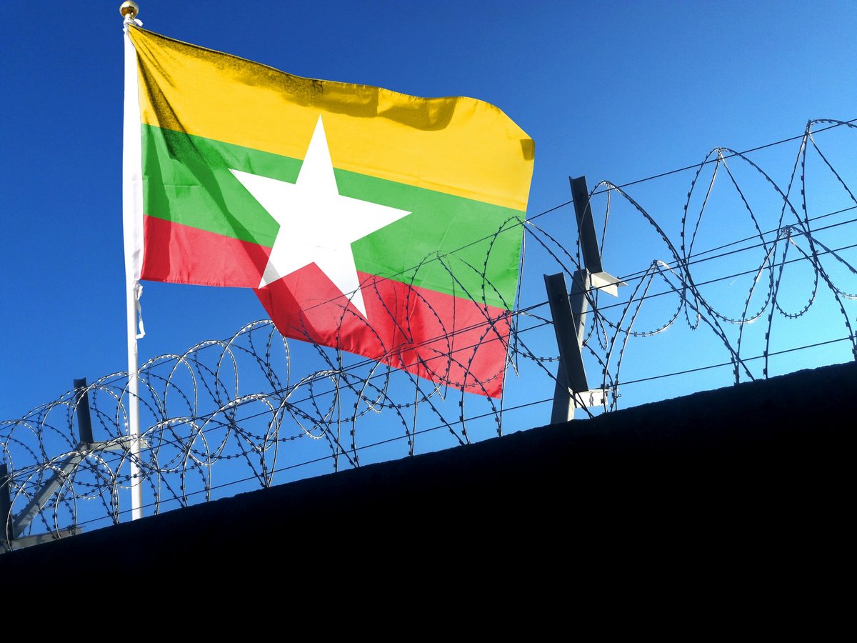 Le drapeau du Myanmar (ex-Birmanie) © Andy.LIU / Shutterstock
