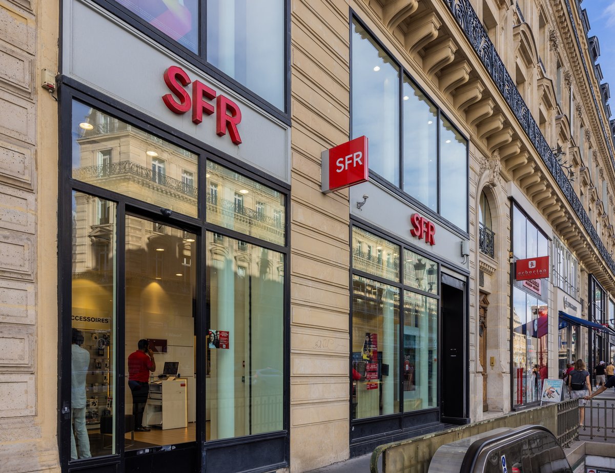 Une boutique SFR à Paris © ArDanMe / Shutterstock