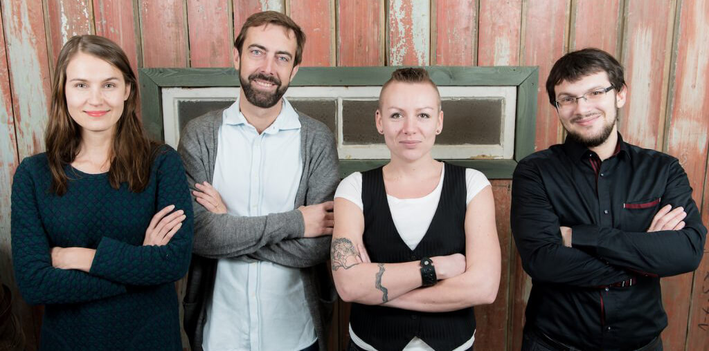 L'équipe d'Iris.ai (de gauche à droite) Maria Ritola, Jacob Elosua, Anita Shjøll Abildgaard et Victor Botev  © Iris.ai