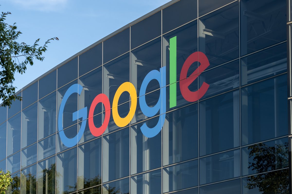 Le logo Google, ici au siège de l'entreprise, situé à Mountain View  © JHVEPhoto / Shutterstock 