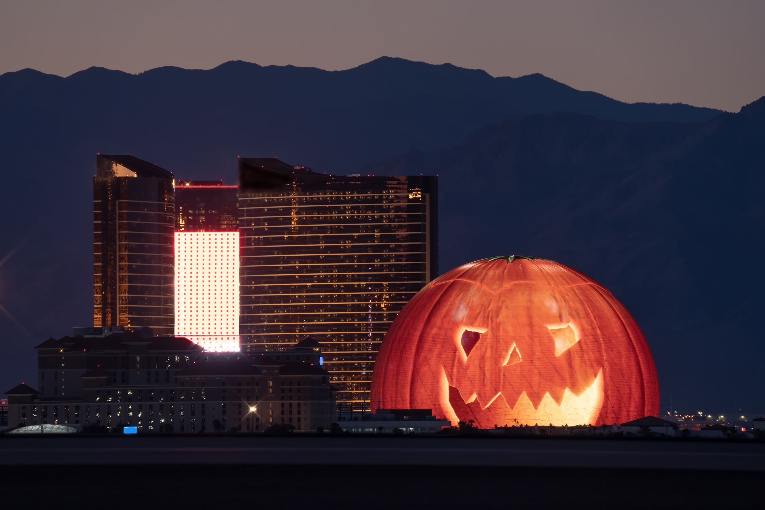 Halloween : on a trouvé la plus grosse citrouille du monde, et elle est à Las Vegas !