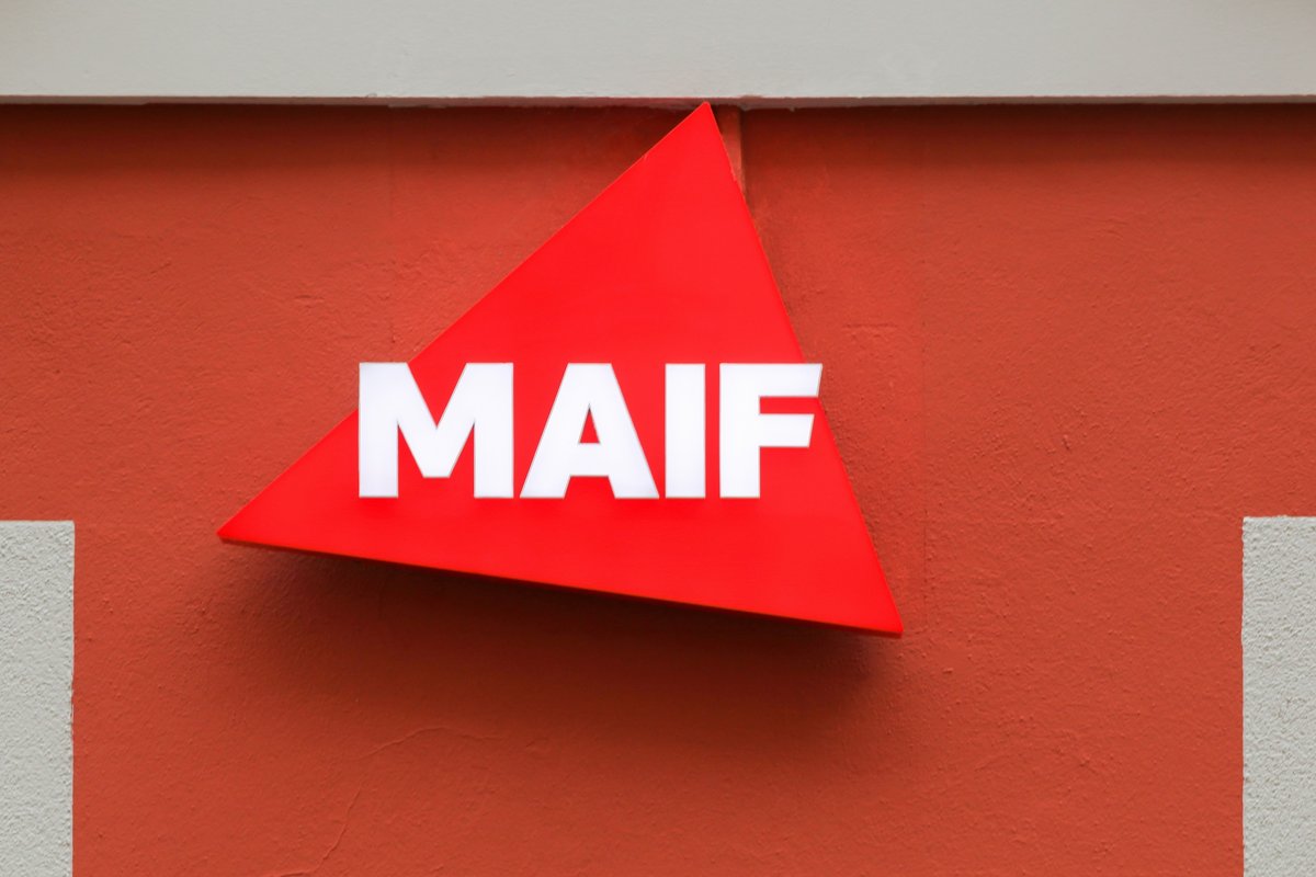 Le logo MAIF, ici à Grenoble © ricochet64 / Shutterstock