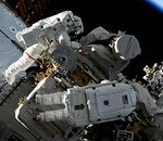 Au milieu d’une sortie pour réparer l’ISS, deux astronautes ont… perdu leur boîte à outils
