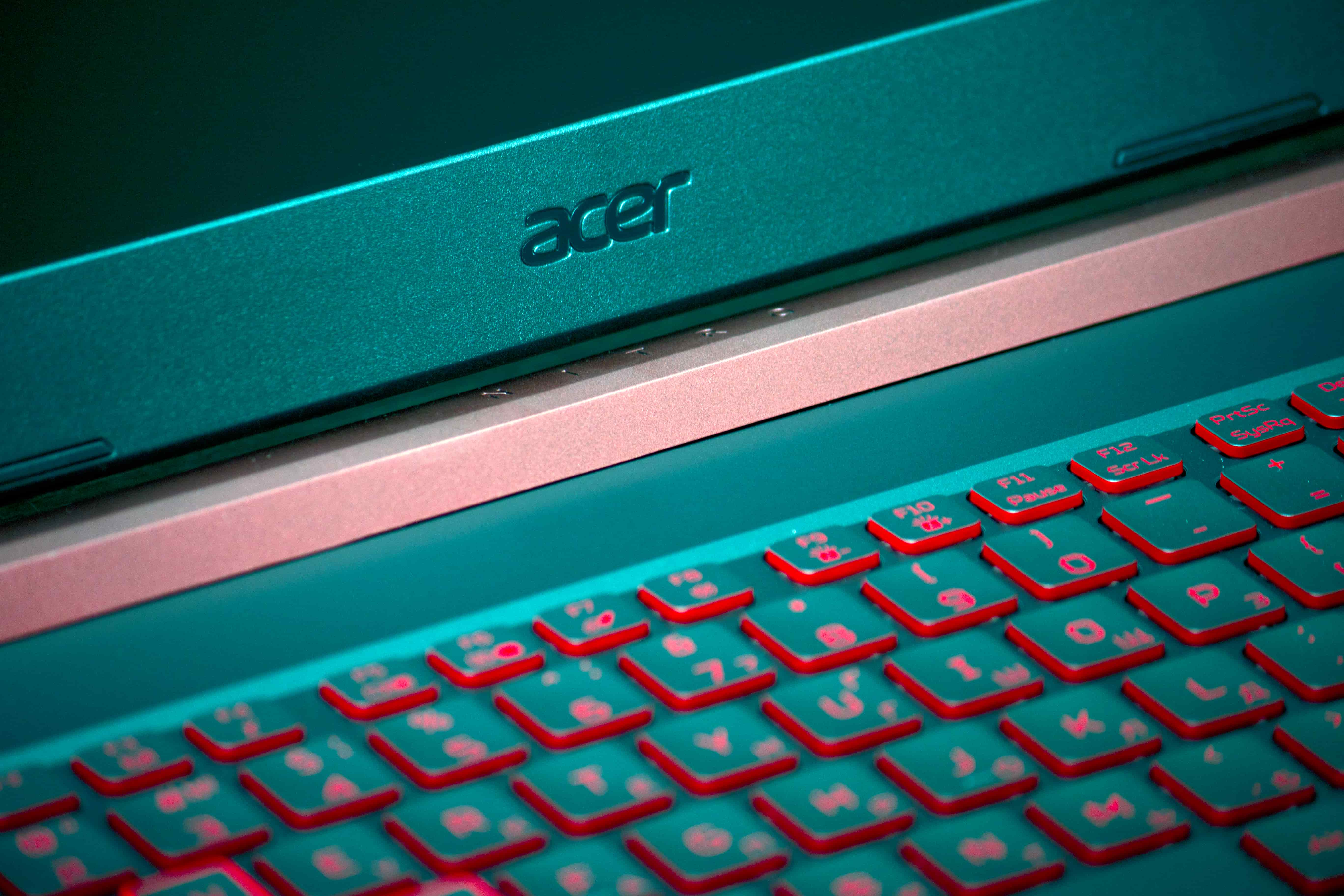 Promo PC portable OLED : cet Acer Swift 16 pouces 4K perd 200€ 