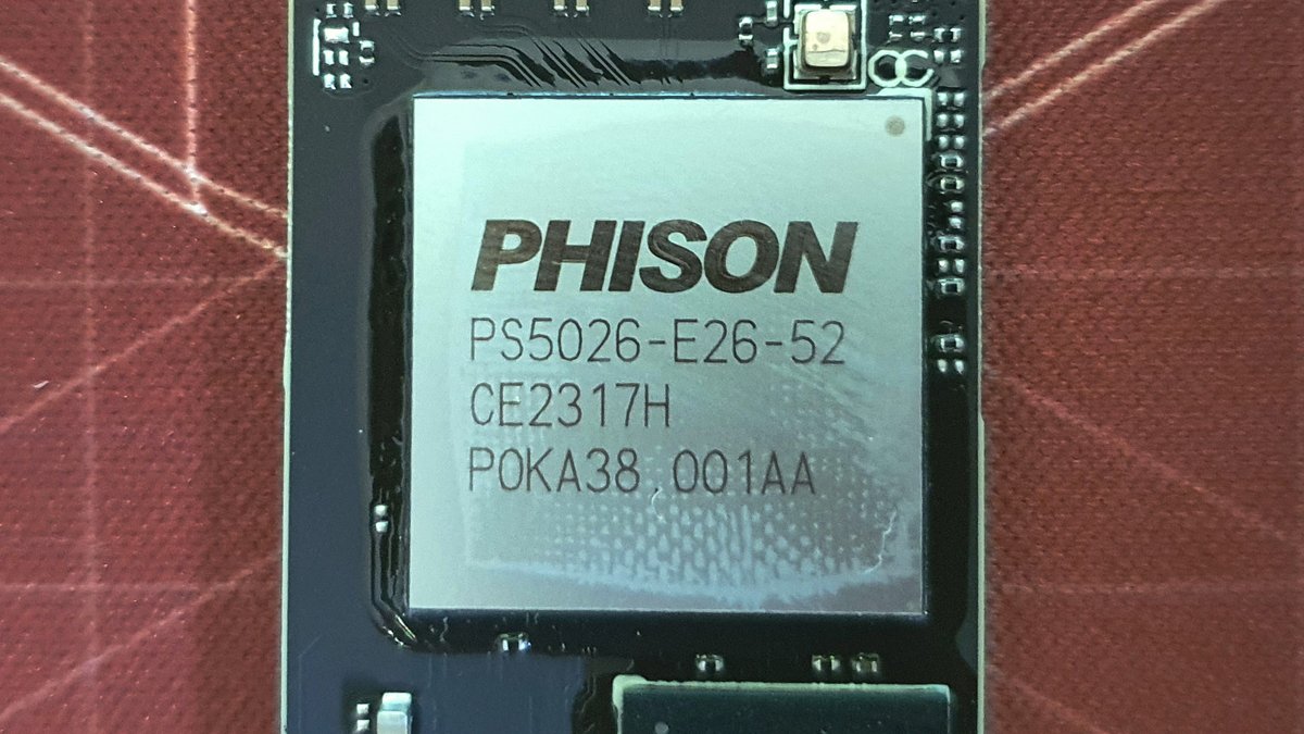Inévitable contrôleur Phison PS5026-E26