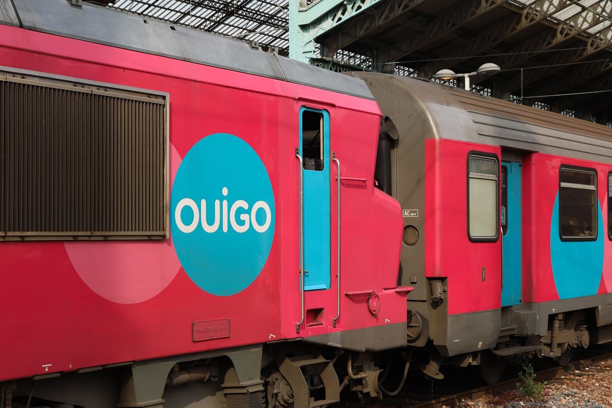 Un train OUIGO classique © Michael715 / Shutterstock.com
