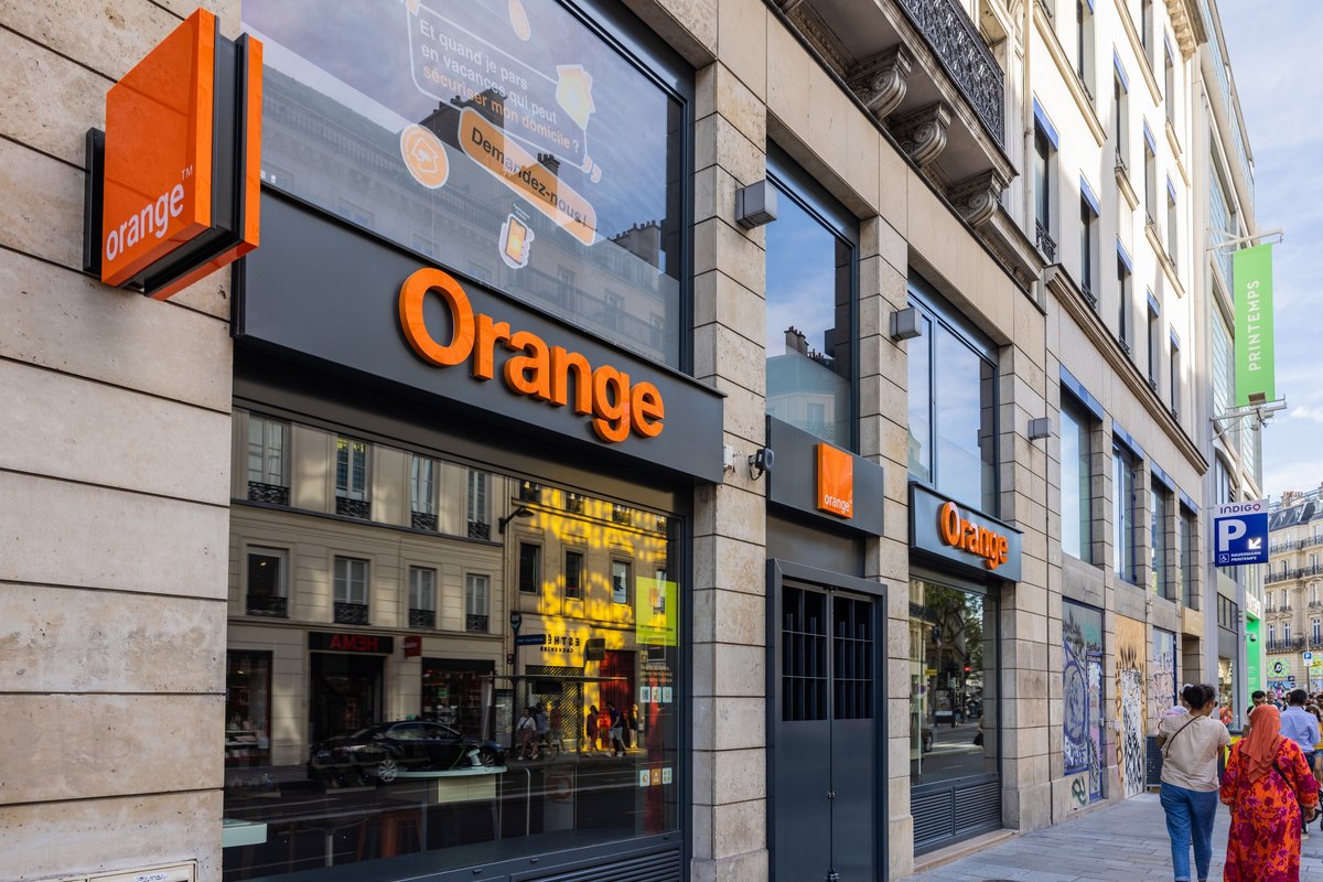 Une boutique Orange © ArDanMe / Shutterstock.com