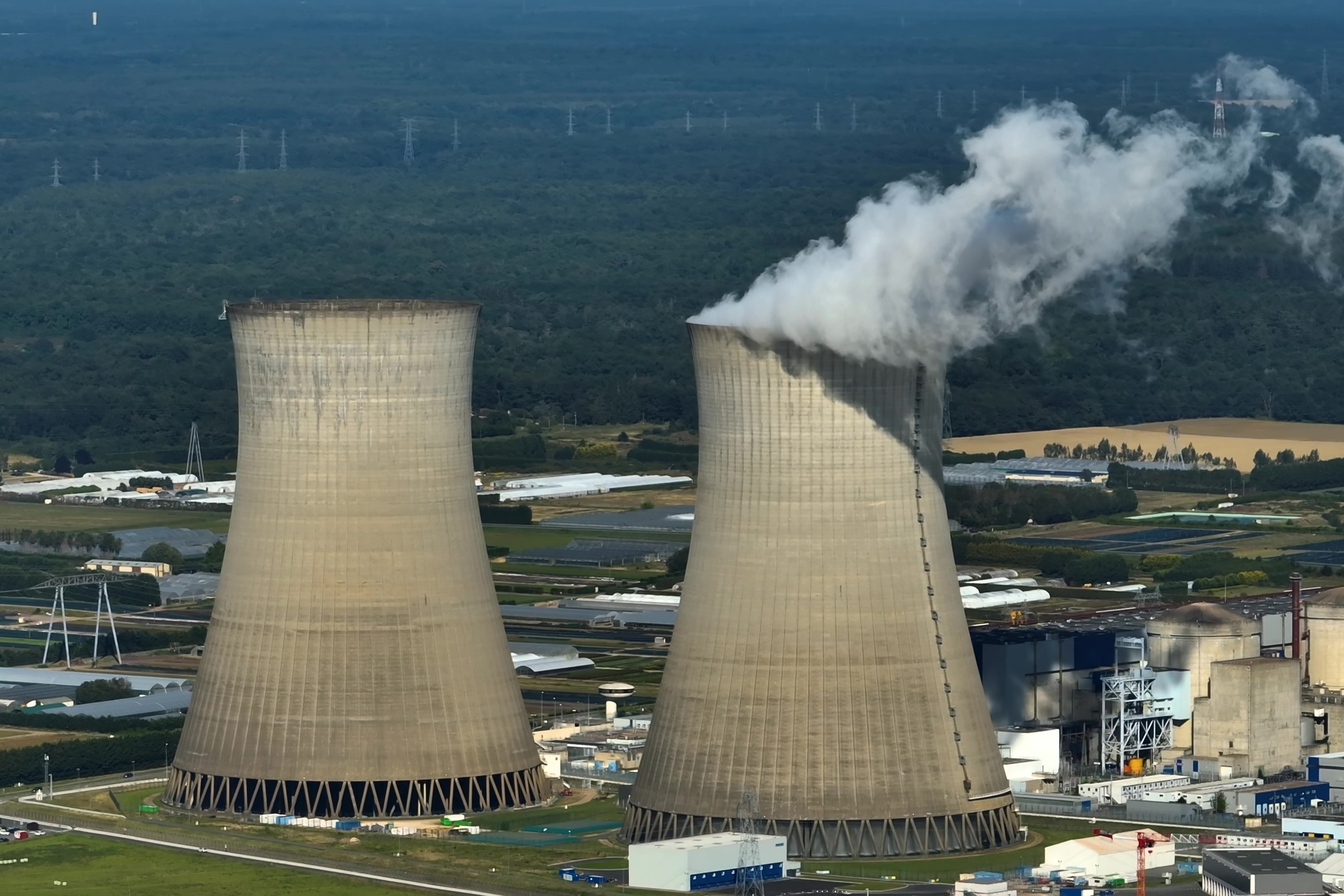 Prolongation des réacteurs nucléaires après 40 ans : l'État veut votre avis