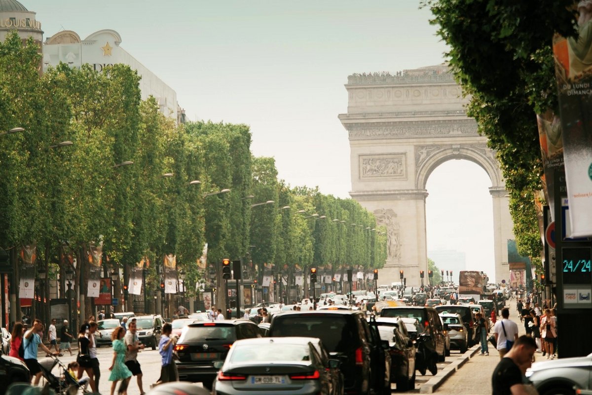 À Paris, la pollution est visible à l'œil nu © Novikov Aleksey / Shutterstock.com