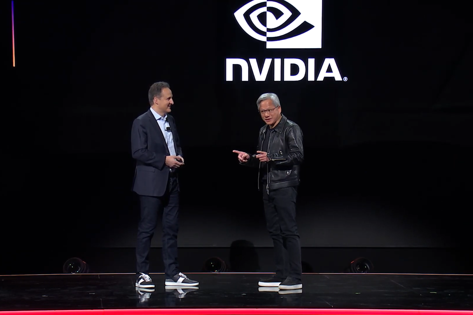 Ensemble, NVIDIA et Amazon vont bâtir le supercalculateur d'intelligence artificielle alimenté par GPU le plus rapide au monde