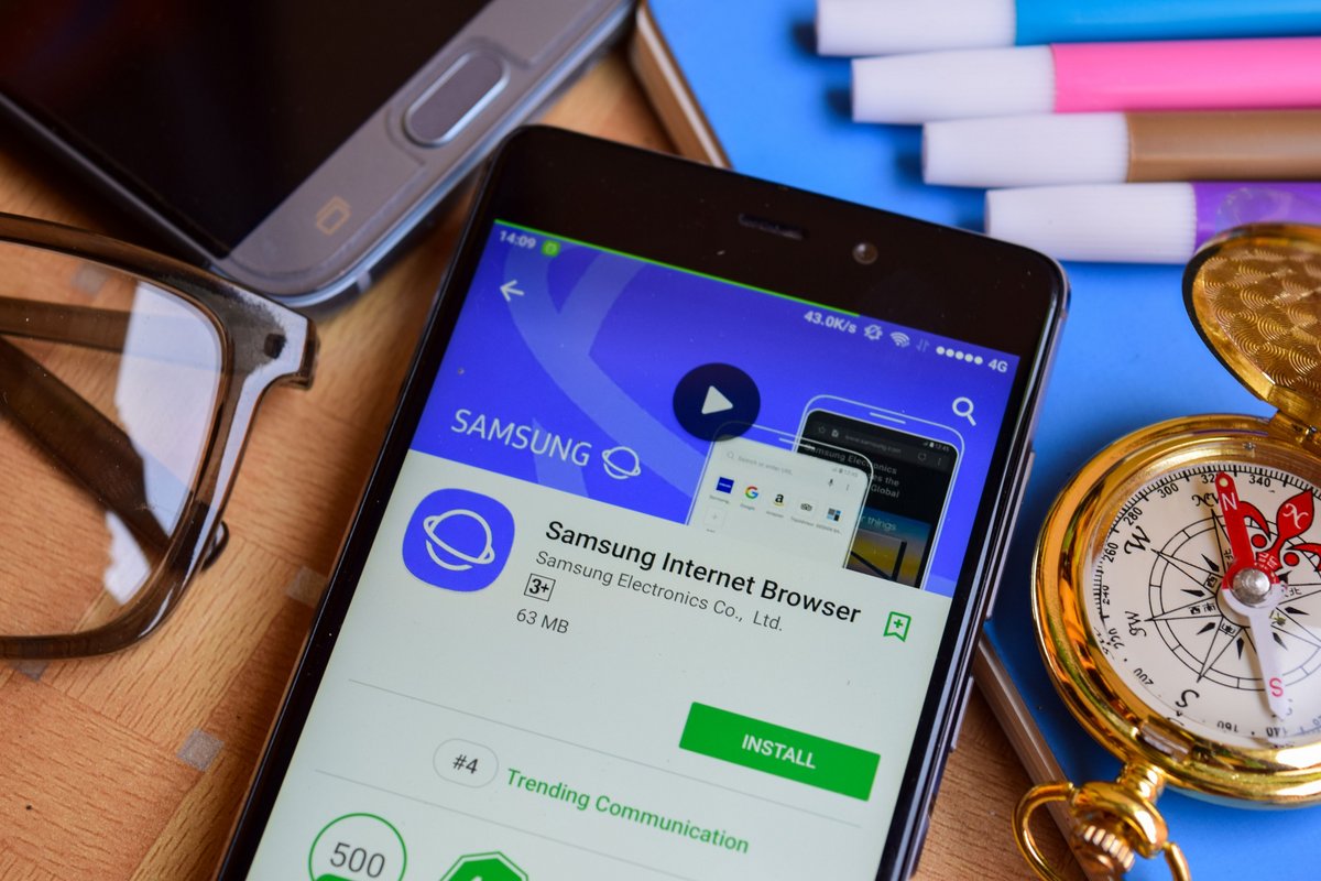 Le navigateur Samsung Internet sur un smartphone © Shutterstock