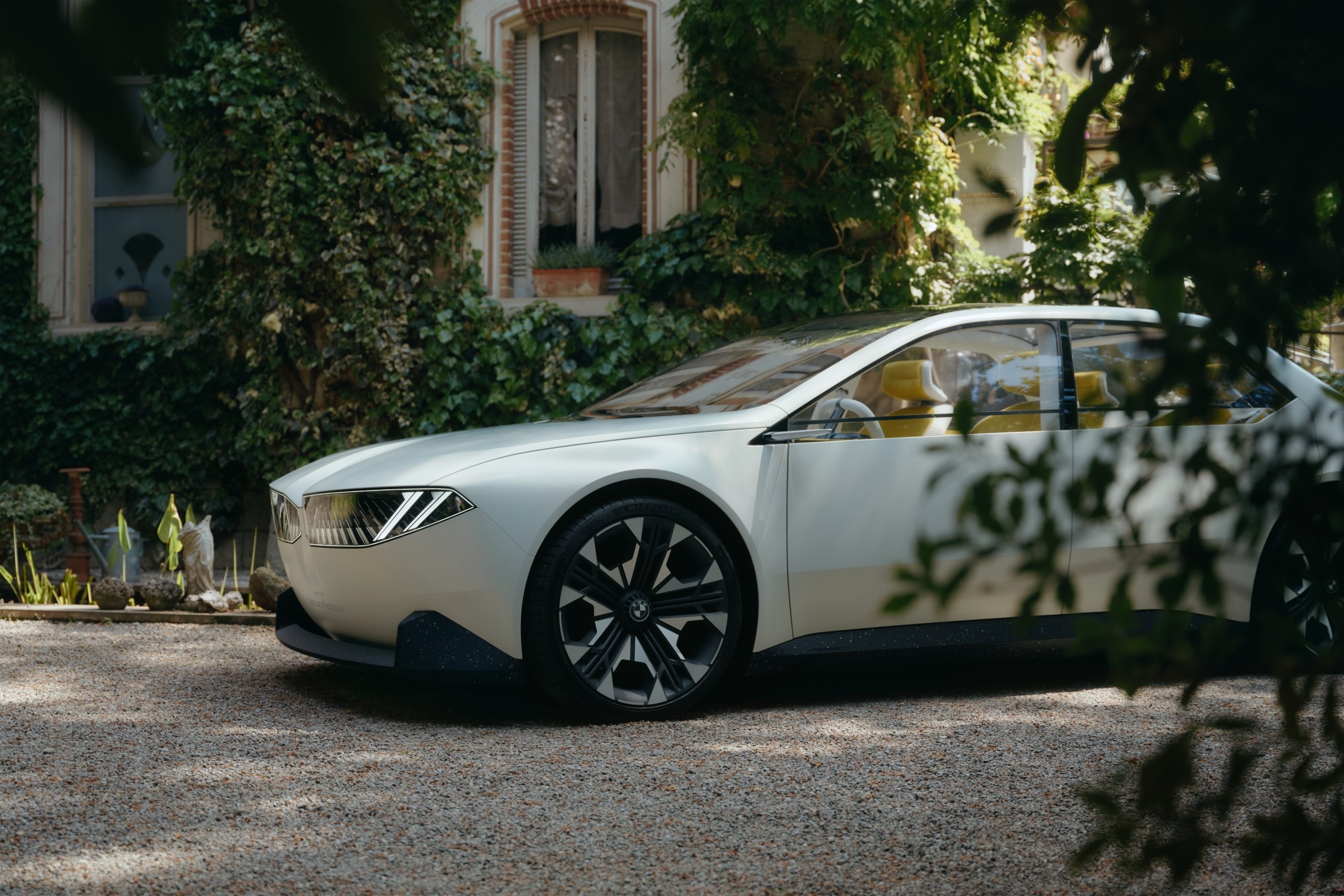 BMW est en train de gagner le match du haut de gamme électrique face à ses concurrents allemands