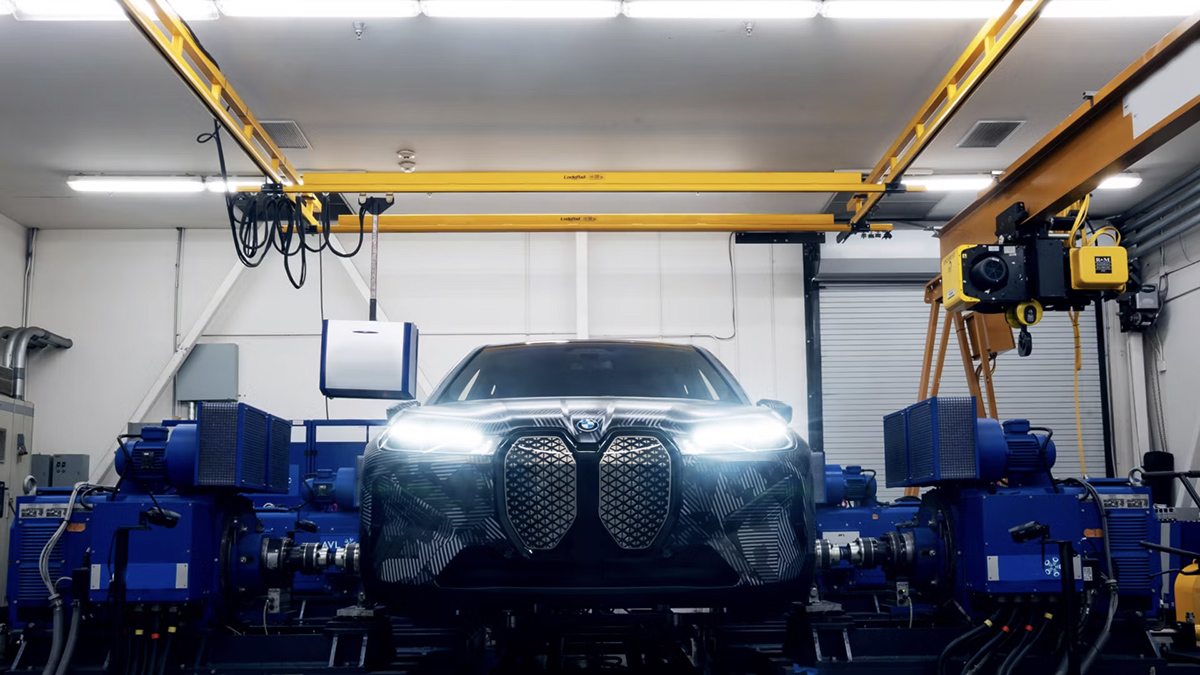 Ce BMW iX vient de parcourir près de 980 km avec une seule charge de batterie ©One