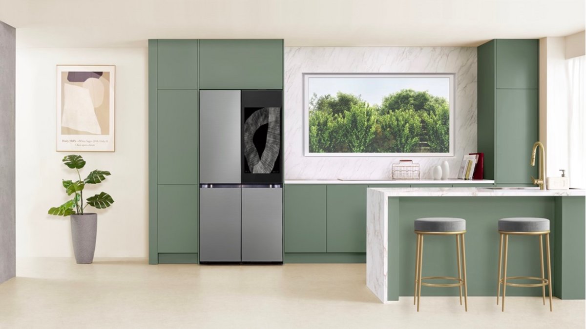 Un nouveau réfrigérateur et une plaque de cuisson assistés par IA © Samsung