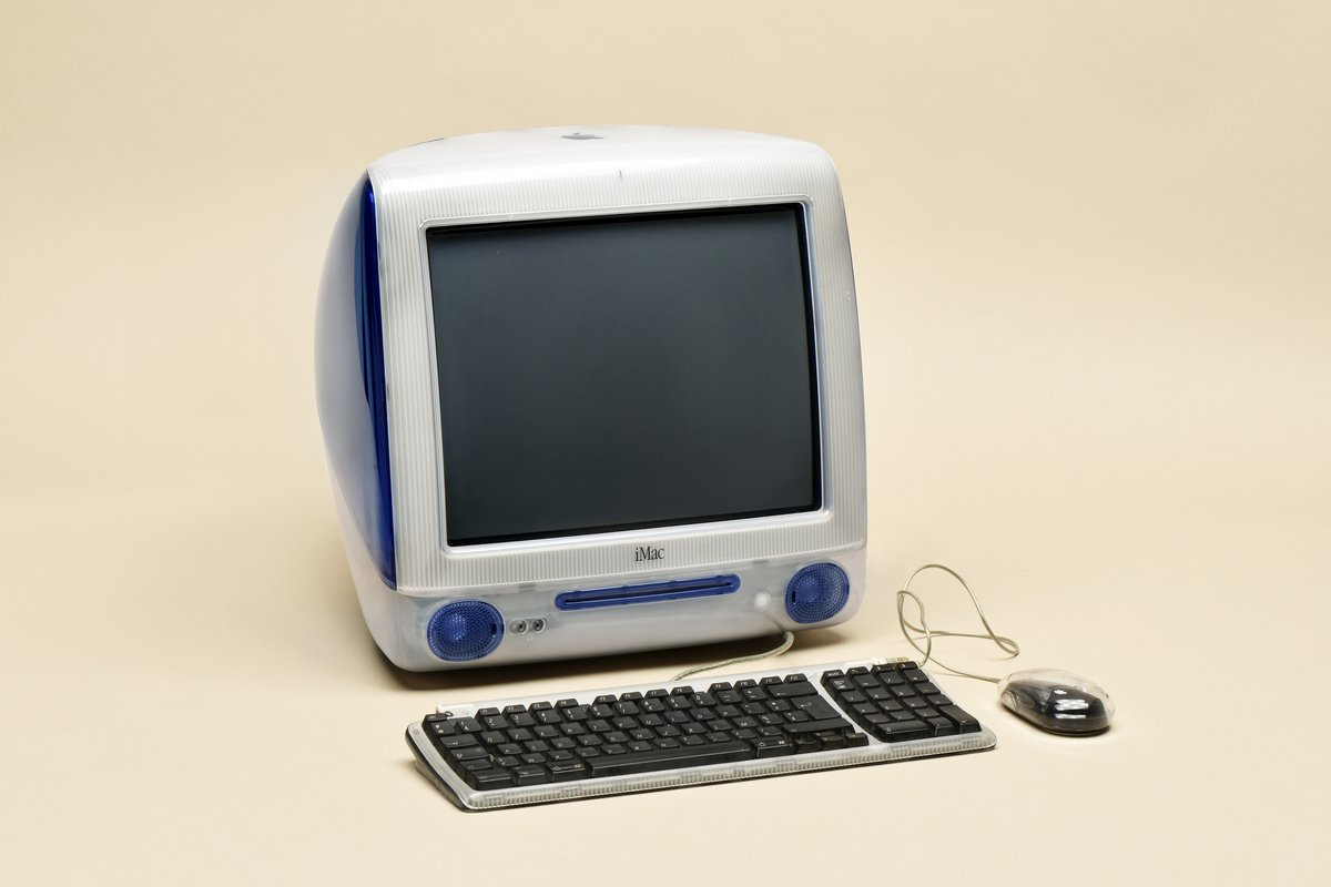 Le design réellement avant-gardiste de l'iMac G3,  qui a fait tourner la tête du public lors de sa sortie © Photology1971 / Shutterstock