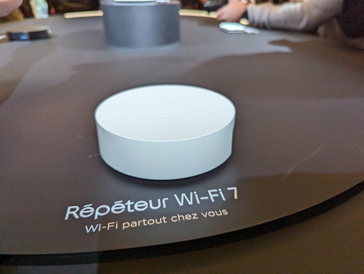 The Wi-Fi 7 repeater © Nicolas Guyot / Clubic